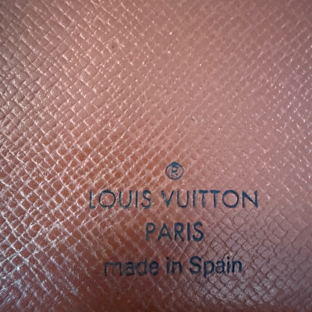 Authentic Louis Vuitton monogram men’s bifold wallet - Picture 7 of 11